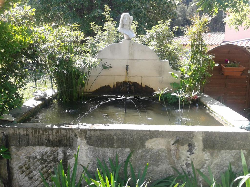 B&B Le Clos Des Cigales Cassis Exterior photo