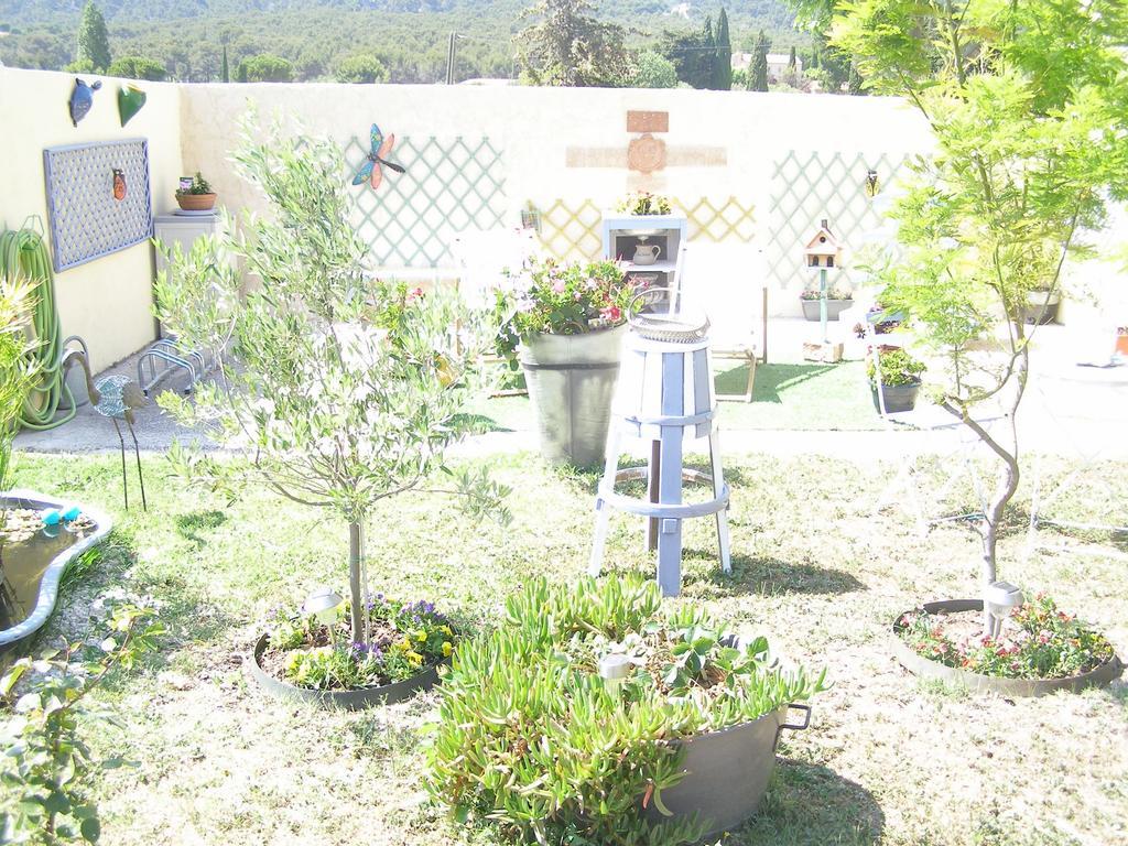 B&B Le Clos Des Cigales Cassis Exterior photo