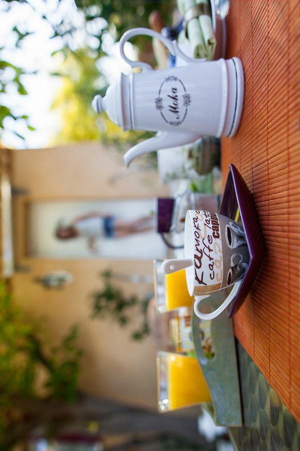 B&B Le Clos Des Cigales Cassis Exterior photo